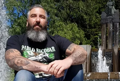 Jani Perkonmäki – entinen poliisi, yrittäjä ja kohuja herättänyt julkisuuden henkilö