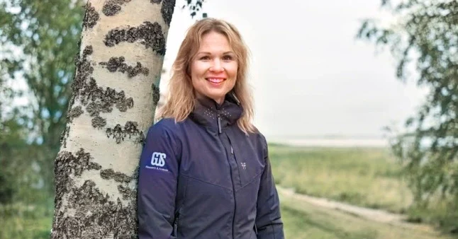 Mirella Lesonen – suomalaisen esteratsastuksen kokenut nimi