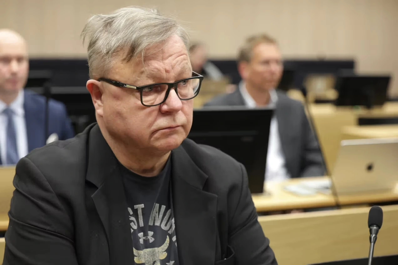 Jyrki Hallikainen – Ura ja julkisuudessa herättänyt tapaus